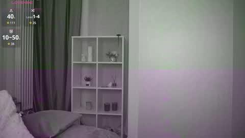 Snapshot of _bluebell__ chatting on November 10, 4:44 am My name is Agnes online show from November 10, 4:44 am