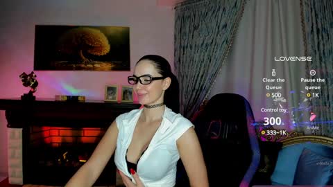 Snapshot of _bounty_69_ chatting on January 19, 7:58 pm lovense squirt bigboobs anal online show from January 19, 7:58 pm
