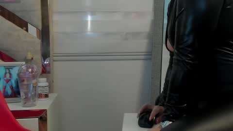 Brenda online show from February 6, 12:48 pm