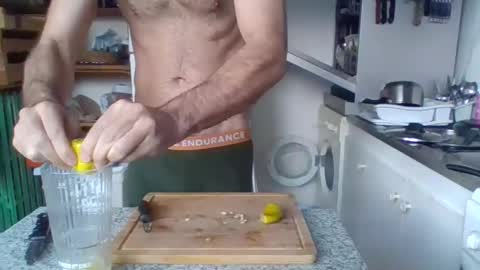 Snapshot of _bubble_buttfunxxx chatting on December 20, 8:06 am _bubble_buttfunxxx online show from December 20, 8:06 am