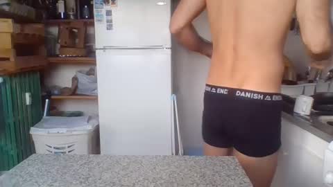 Snapshot of _bubble_buttfunxxx chatting on January 20, 9:35 am _bubble_buttfunxxx online show from January 20, 9:35 am