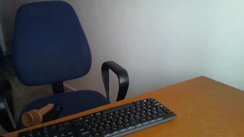 Snapshot of _bunny_b chatting on December 30, 6:31 am I will be back soon  online show from December 30, 6:31 am