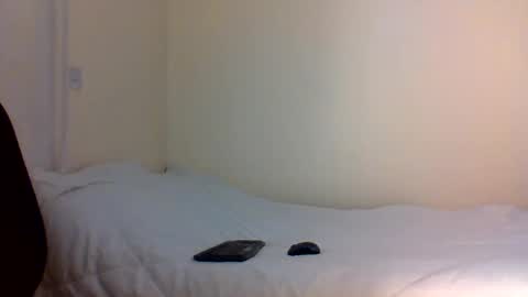 Snapshot of _bunny_b chatting on October 26, 3:34 am I will be back soon  online show from October 26, 3:34 am