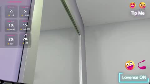  candy jade  online show from November 9, 11:30 am