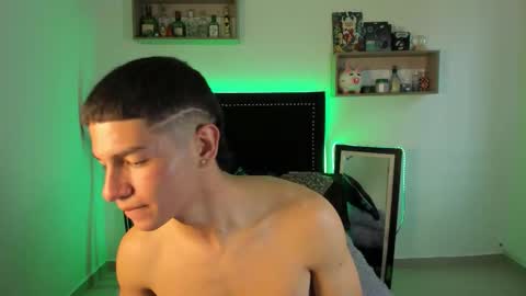 CANDY AND BLAZE online show from November 12, 9:25 pm