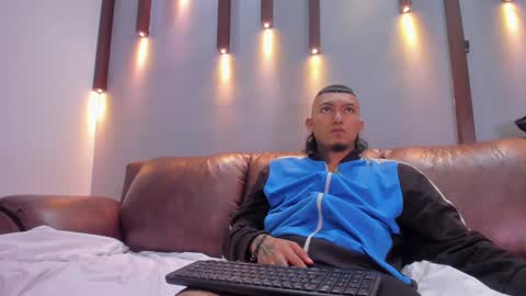 Snapshot of _cannabitch chatting on December 31, 1:19 pm Shatta Sara online show from December 31, 1:19 pm