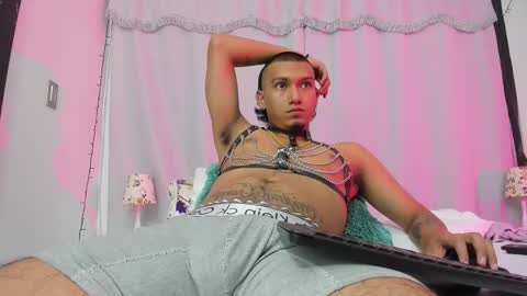 Shatta  Sara online show from December 14, 1:38 pm