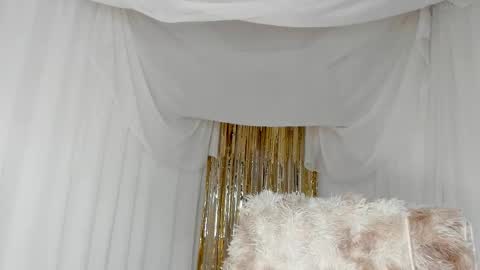 Snapshot of _careless_whisper_ chatting on October 23, 1:16 am _careless_whisper_ online show from October 23, 1:16 am