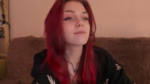 Caroline online show from January 17, 1:05 pm