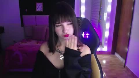 _charlotte_collins_ online show from November 22, 3:00 pm