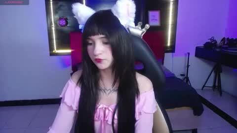 Snapshot of _charlotte_collins_ chatting on February 17, 2:46 pm _charlotte_collins_ online show from February 17, 2:46 pm