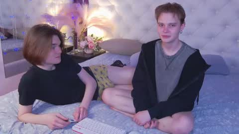 Snapshot of _cheesecake_s chatting on December 2, 1:33 am _cheesecake_s online show from December 2, 1:33 am