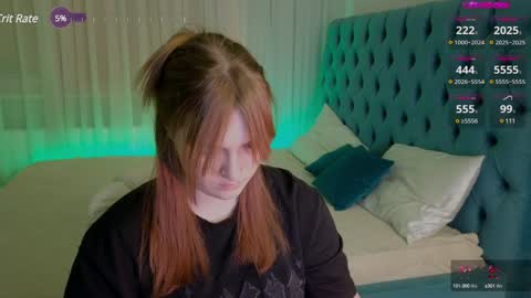 Alisa NO NUDE online show from December 20, 10:00 pm