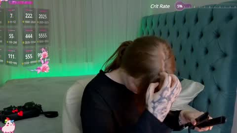 Alisa NO NUDE online show from January 18, 9:34 pm