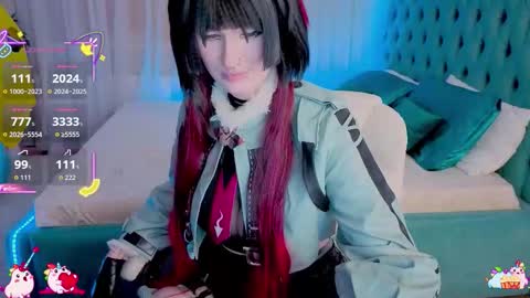 Alisa NO NUDE online show from October 31, 10:33 pm