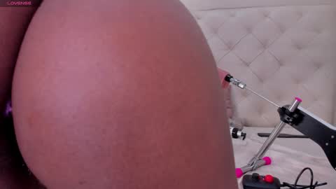 Chloe  online show from January 30, 3:29 pm