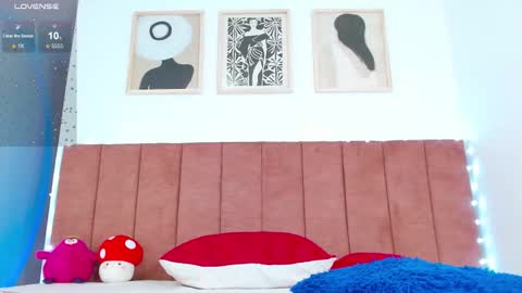 Snapshot of _chloeee chatting on November 22, 1:26 am Katy online show from November 22, 1:26 am