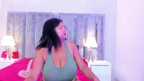 _ciara_benet_ online show from December 2, 12:10 pm