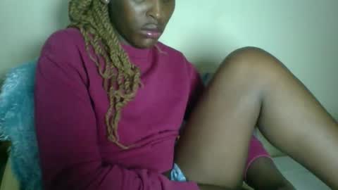 clara online show from December 5, 8:16 pm