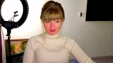 Snapshot of _comefeelme_ chatting on December 18, 4:24 pm D online show from December 18, 4:24 pm