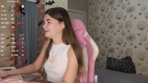 Snapshot of _cute_ice chatting on October 22, 4:35 am _cute_ice online show from October 22, 4:35 am