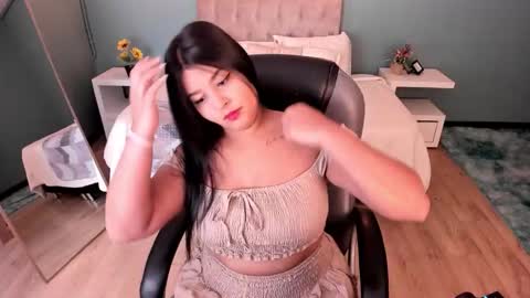 Snapshot of _daniela_hot_1 chatting on November 25, 2:55 am Dani online show from November 25, 2:55 am