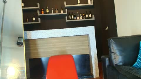 Dante online show from November 10, 8:30 pm