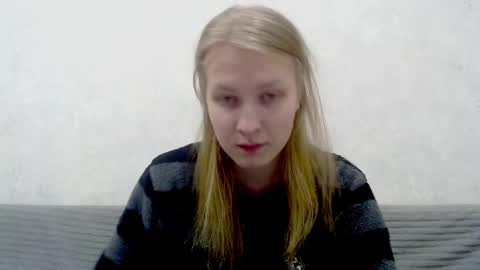 Snapshot of _dash_ chatting on December 15, 4:37 pm Tony online show from December 15, 4:37 pm