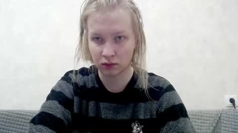 Snapshot of _dash_ chatting on November 17, 4:13 pm Tony online show from November 17, 4:13 pm