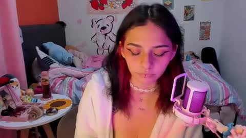 Snapshot of _dayanne_ chatting on December 3, 1:41 am Pao online show from December 3, 1:41 am