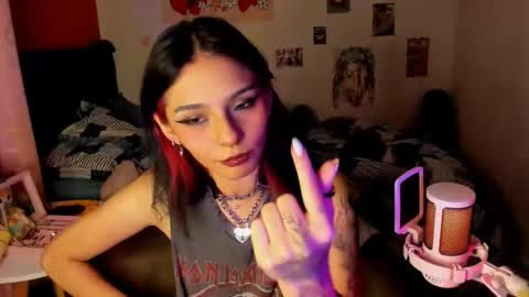 Snapshot of _dayanne_ chatting on December 17, 1:07 am Pao online show from December 17, 1:07 am