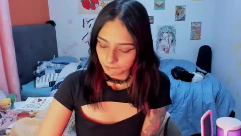 Snapshot of _dayanne_ chatting on February 3, 2:47 am Pao online show from February 3, 2:47 am