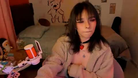 Snapshot of _dayanne_ chatting on October 13, 4:01 am Pao online show from October 13, 4:01 am