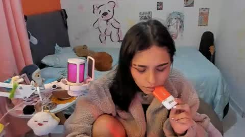 Snapshot of _dayanne_ chatting on November 4, 3:16 am Pao online show from November 4, 3:16 am