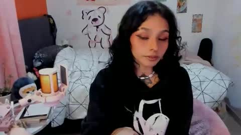 Snapshot of _dayanne_ chatting on December 17, 4:18 am Pao online show from December 17, 4:18 am