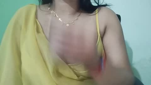 Snapshot of _dreamgirl_0 chatting on February 21, 10:11 pm _dreamgirl_0 online show from February 21, 10:11 pm