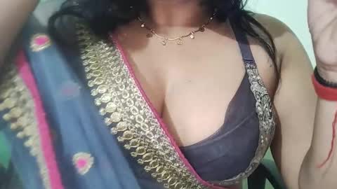 Snapshot of _dreamgirl_0 chatting on March 1, 11:40 pm _dreamgirl_0 online show from March 1, 11:40 pm