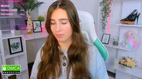 Snapshot of _eliizabeth__ chatting on October 23, 9:57 pm Lizzy online show from October 23, 9:57 pm