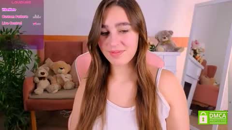 Snapshot of _eliizabeth__ chatting on October 29, 10:55 pm Lizzy online show from October 29, 10:55 pm