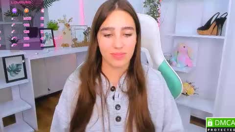 Snapshot of _eliizabeth__ chatting on November 4, 9:25 pm Lizzy online show from November 4, 9:25 pm