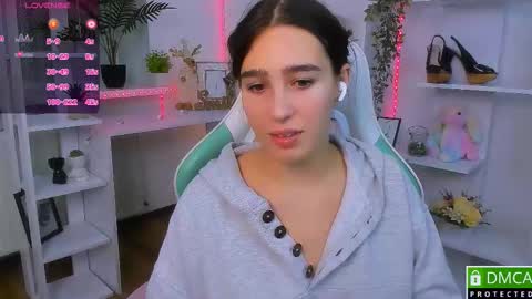 Snapshot of _eliizabeth__ chatting on November 9, 9:57 pm Lizzy online show from November 9, 9:57 pm