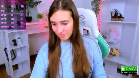 Snapshot of _eliizabeth__ chatting on November 14, 10:51 pm Lizzy online show from November 14, 10:51 pm