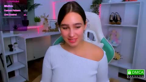 Snapshot of _eliizabeth__ chatting on November 26, 9:27 pm Lizzy online show from November 26, 9:27 pm