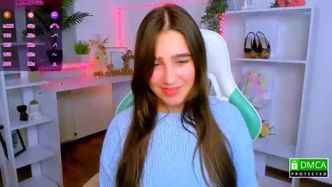 Snapshot of _eliizabeth__ chatting on November 28, 11:18 pm Lizzy online show from November 28, 11:18 pm