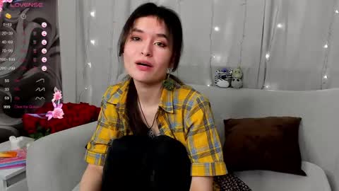 _emily__strike_ online show from February 27, 2:21 pm