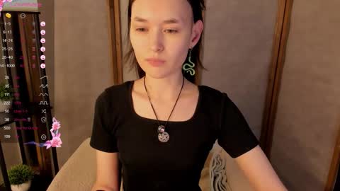 _emily__strike_ online show from November 9, 9:40 am