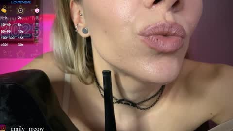 Emily online show from January 3, 5:20 pm