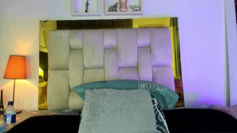 Isabella online show from December 18, 12:07 pm