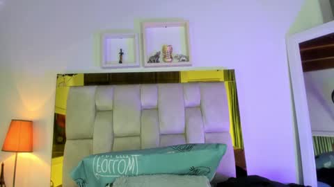 Isabella online show from January 25, 12:05 pm