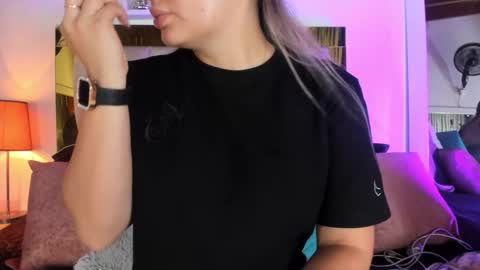 Isabella online show from October 11, 12:04 pm